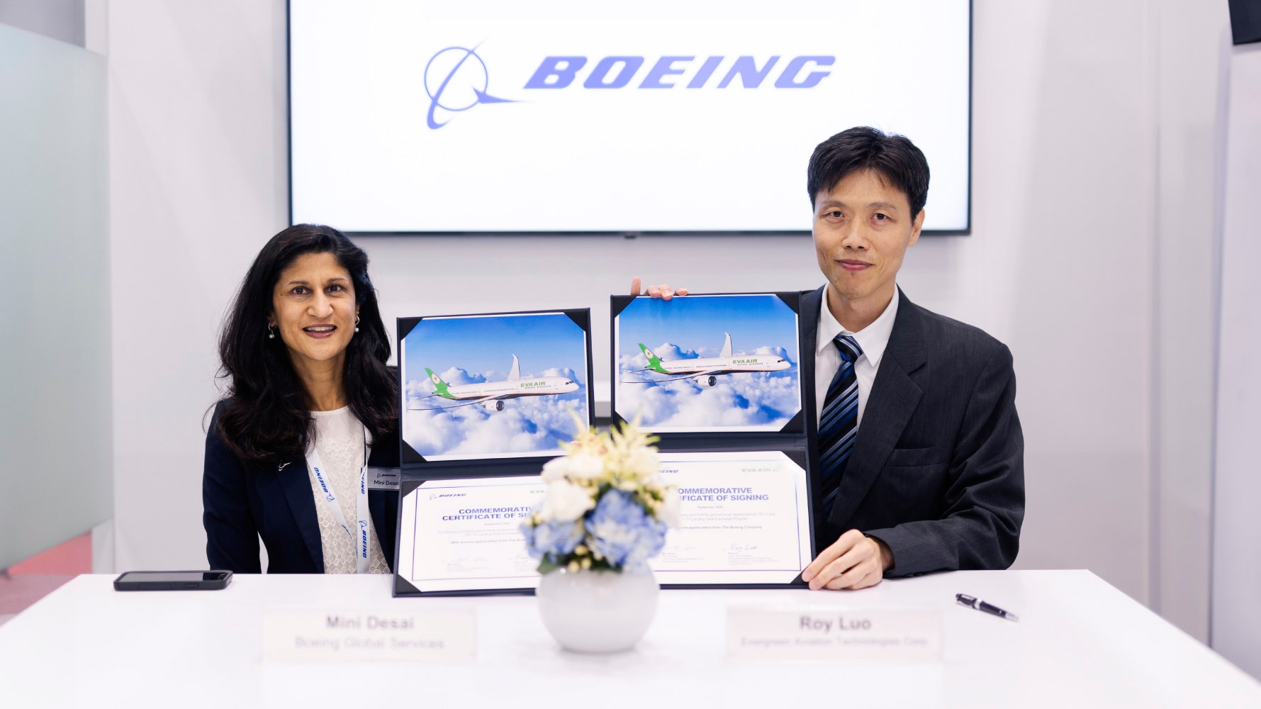 eva-air-boeing-signing-ceremony-mro-apac-2025.jpg