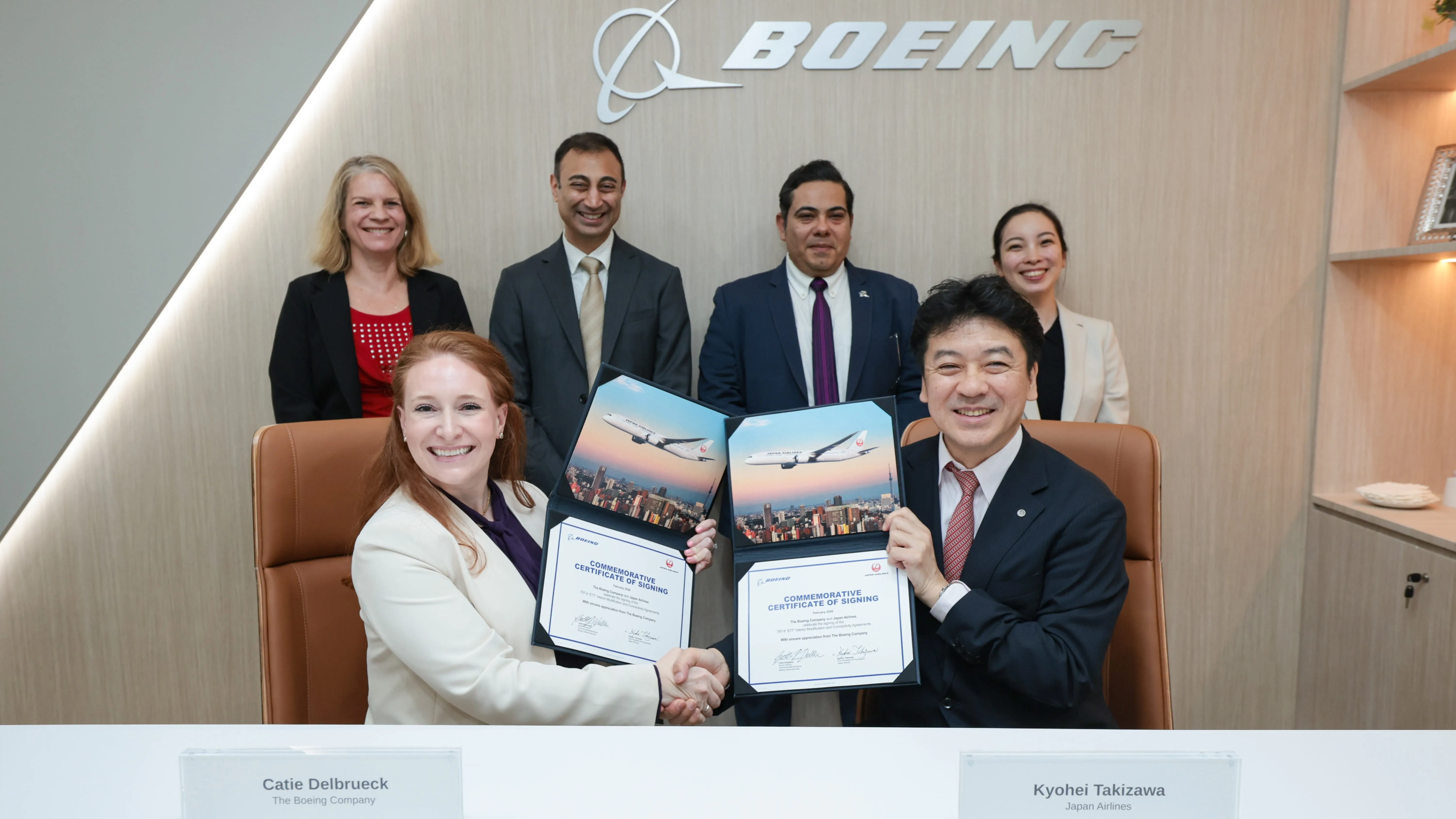 boeing-jal-signed-interiors-inflight-connectivity-upgrades.webp