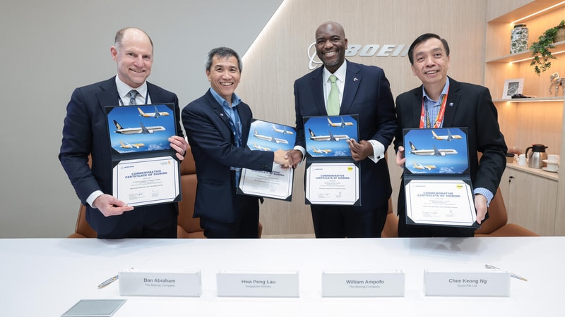 singapore-airlines-scoot-landing-gear-exchange-signing.png