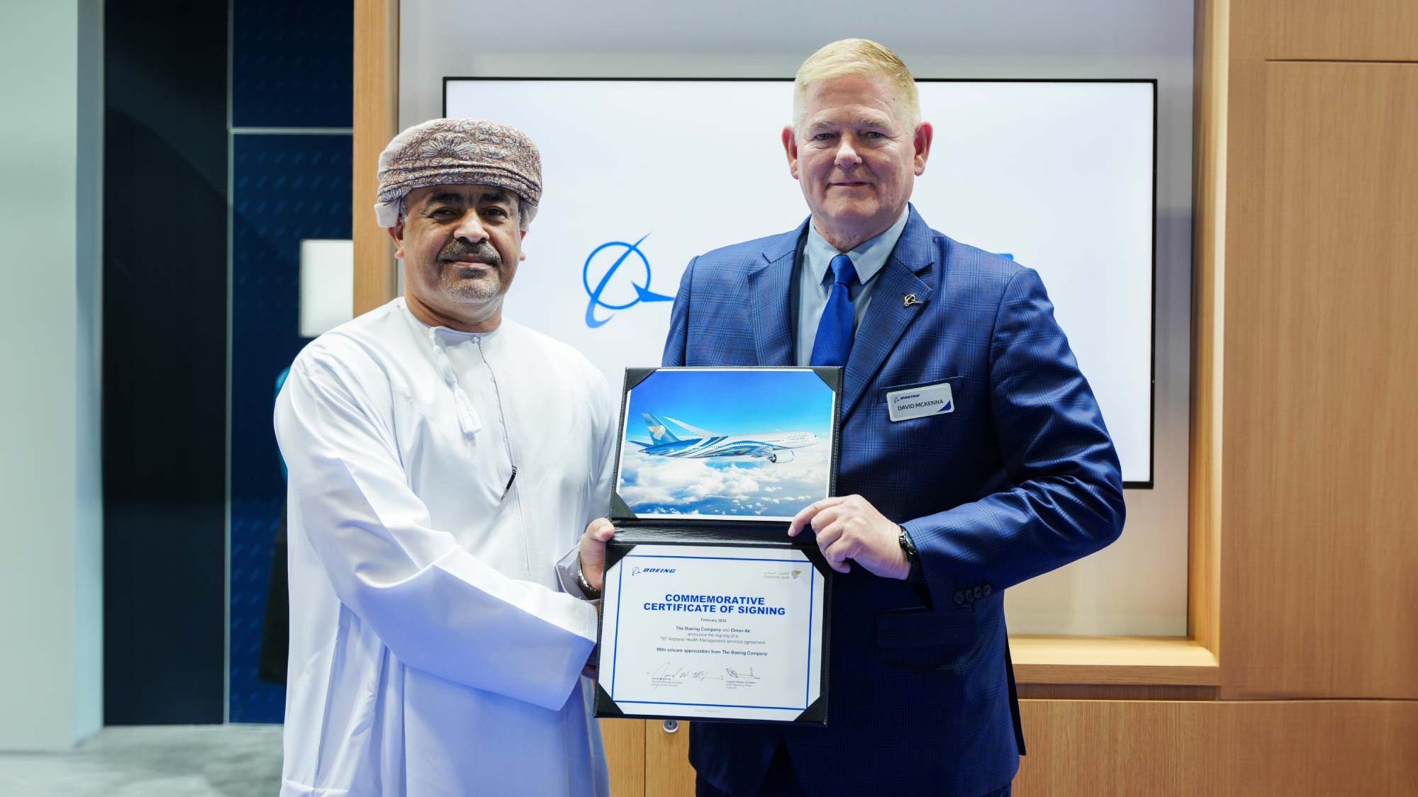 boeing-oman-air-predictive-maintenance-signing.jpg